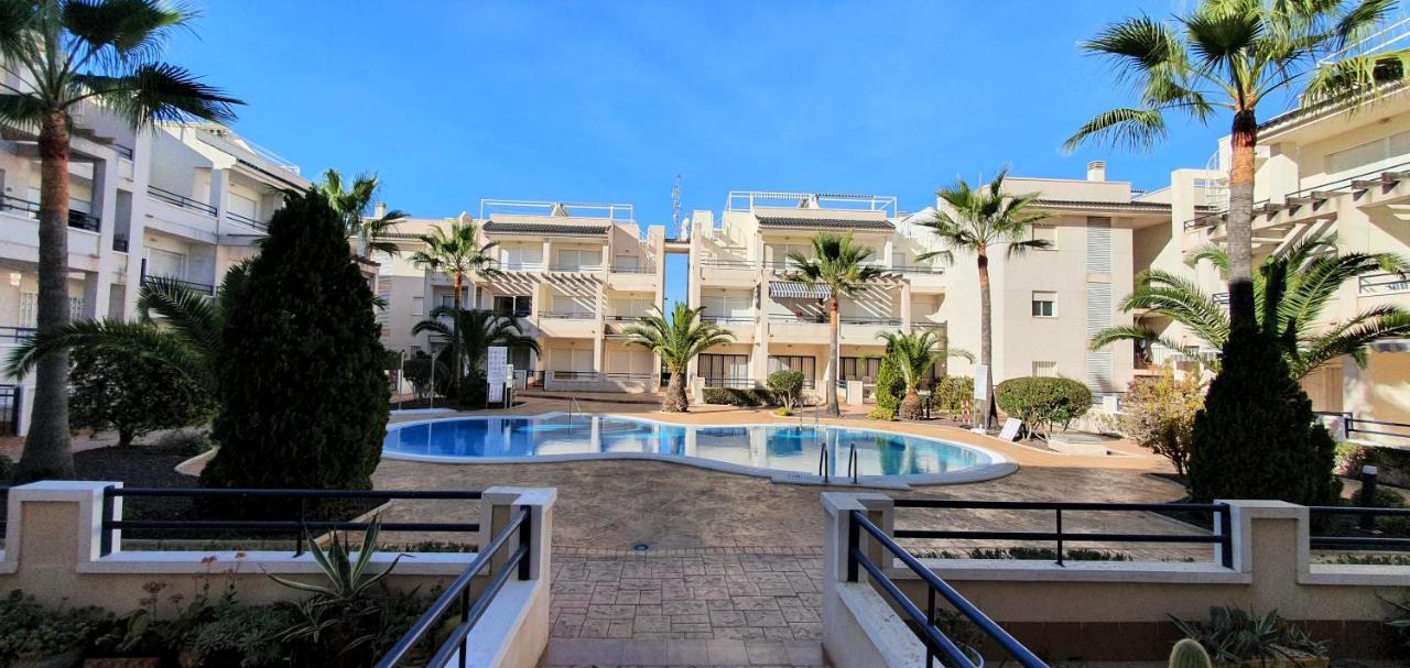 Chilledholidays Apartment Torrevieja Luaran gambar